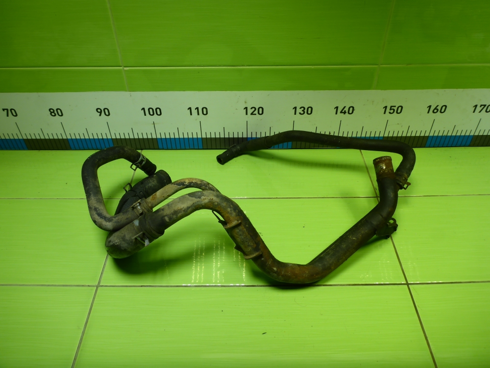 Трубка системы охлаждения