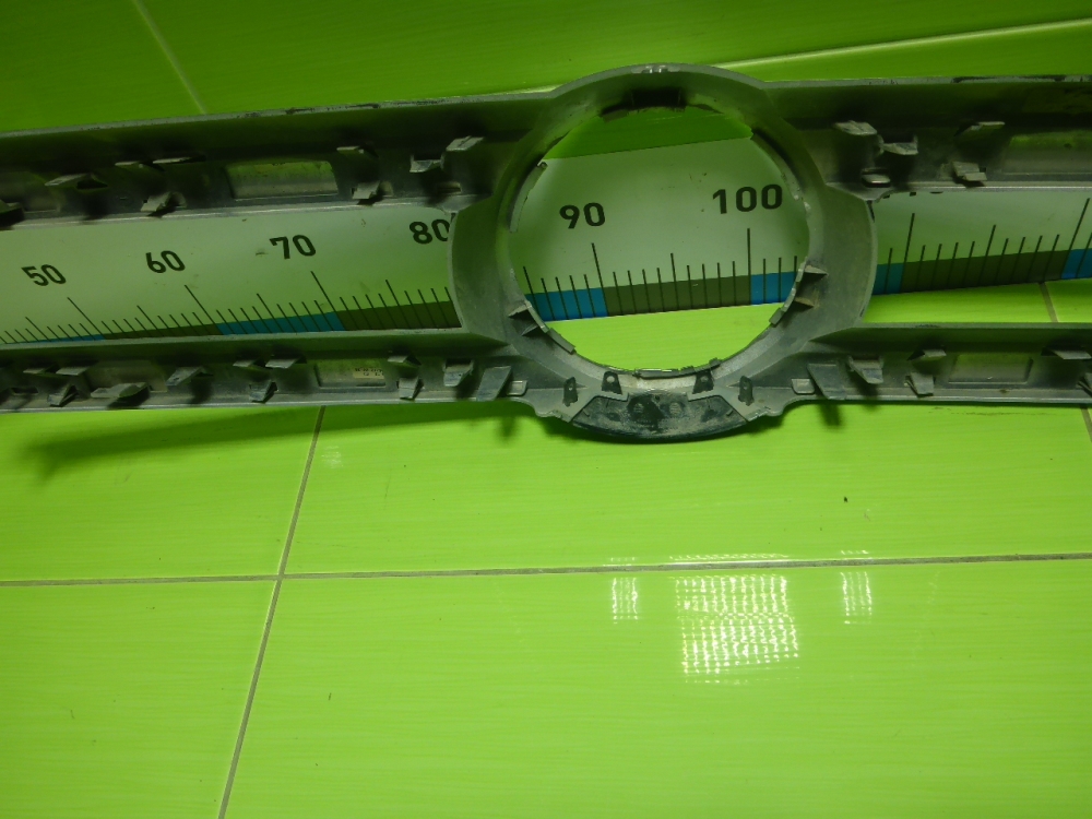 Накладка на решетку радиатора