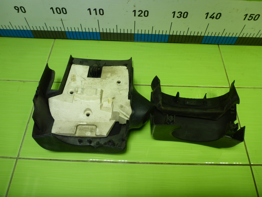 Кожух рулевой колонки