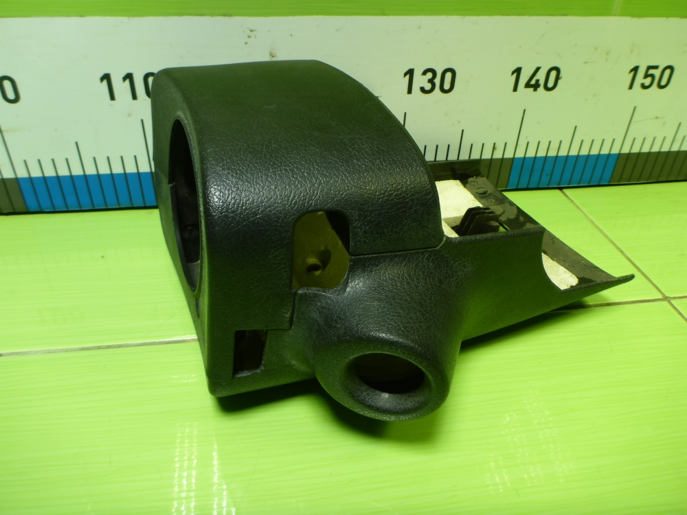 Кожух рулевой колонки