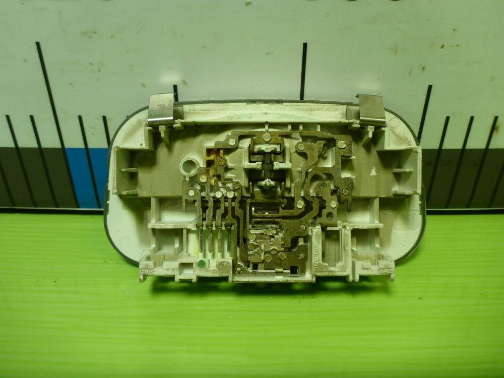 Плафон салонный