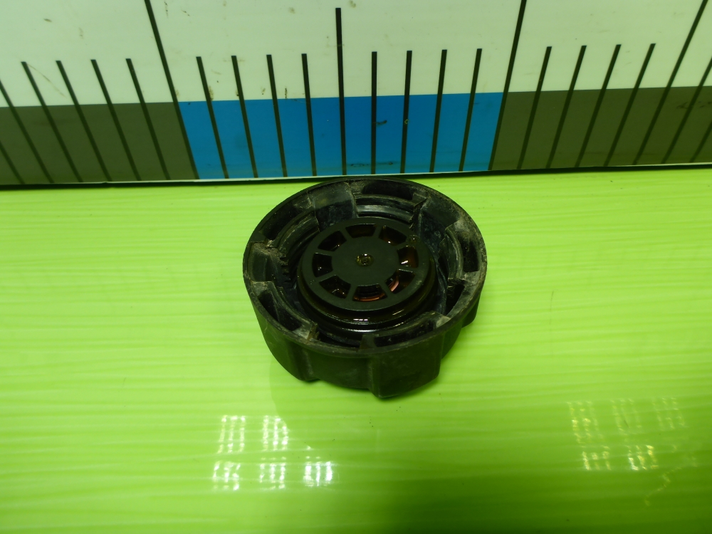 Крышка расширительного бачка