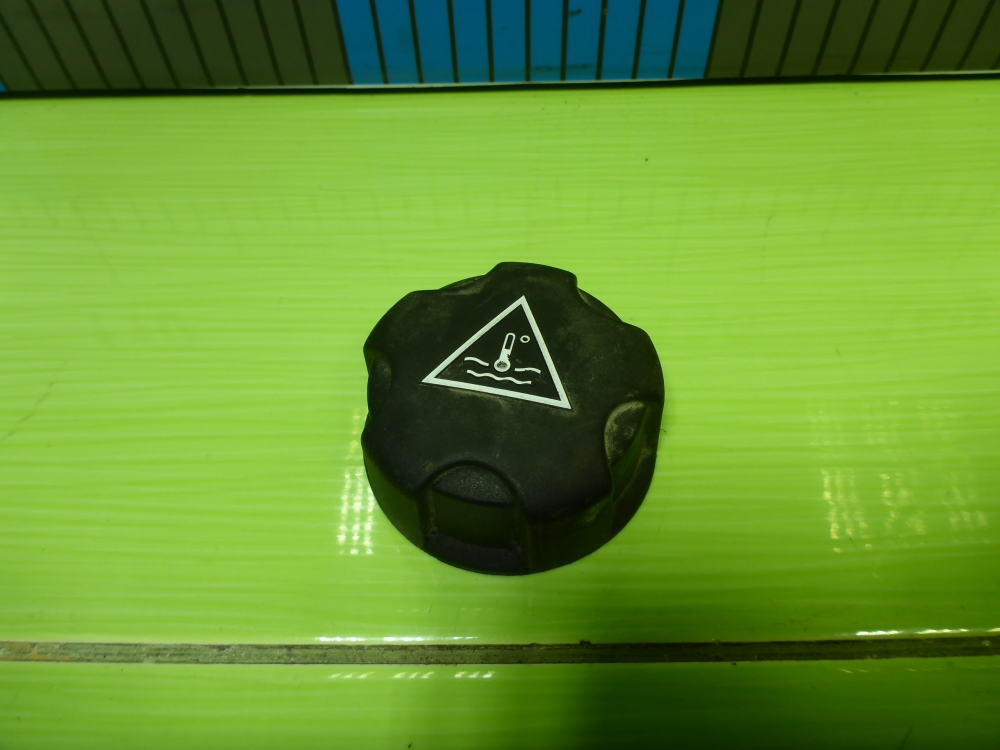 Крышка расширительного бачка