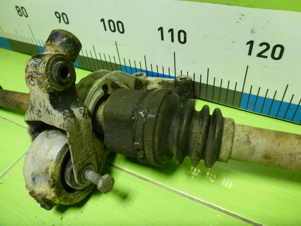 Полуось передняя правая