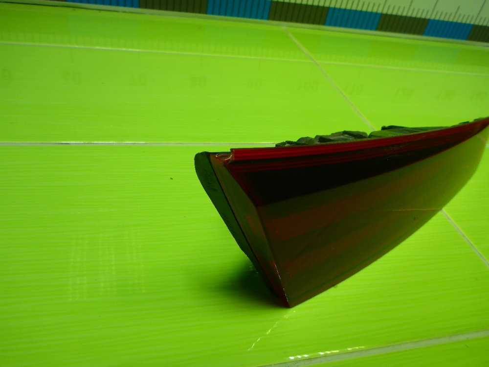 Фонарь задний внутренний левый