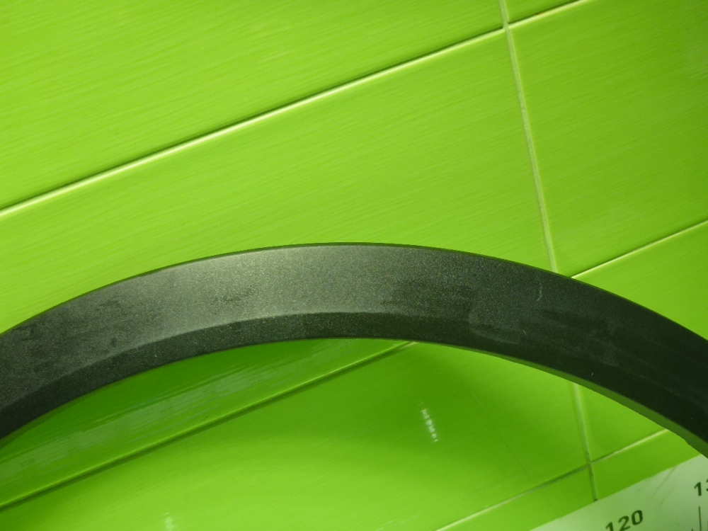 Накладка переднего крыла левого