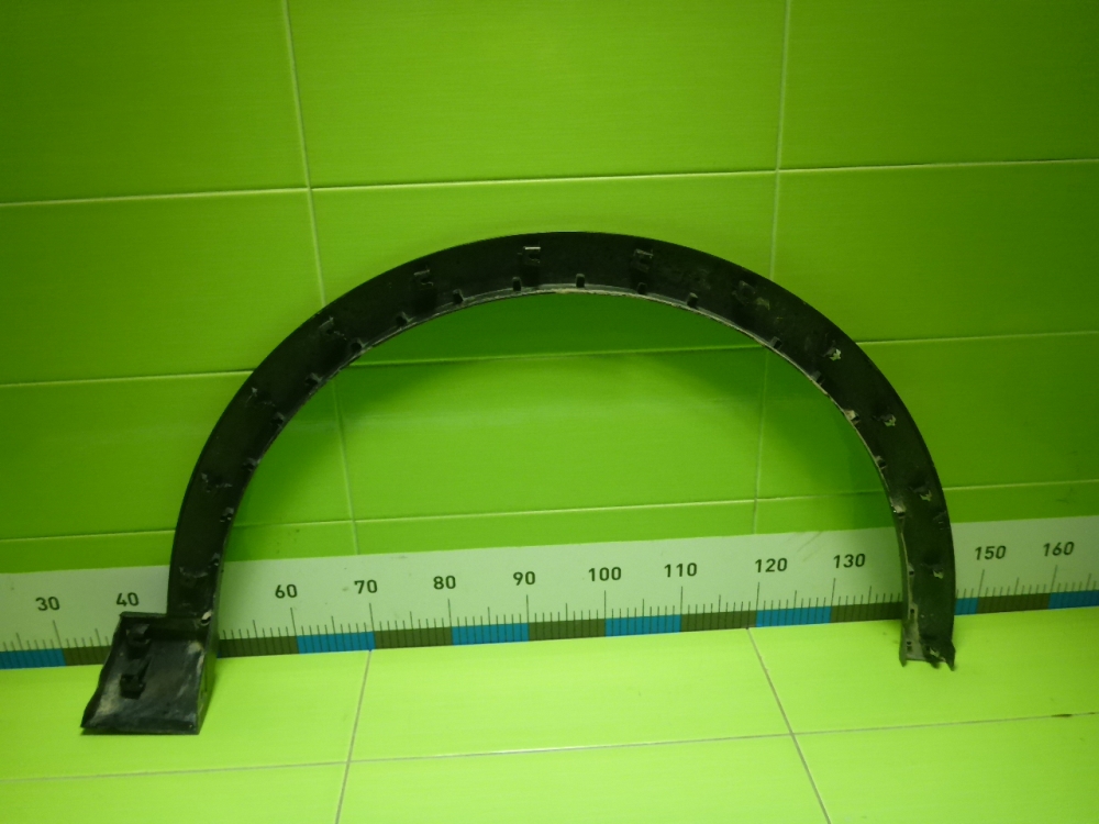 Накладка переднего крыла левого