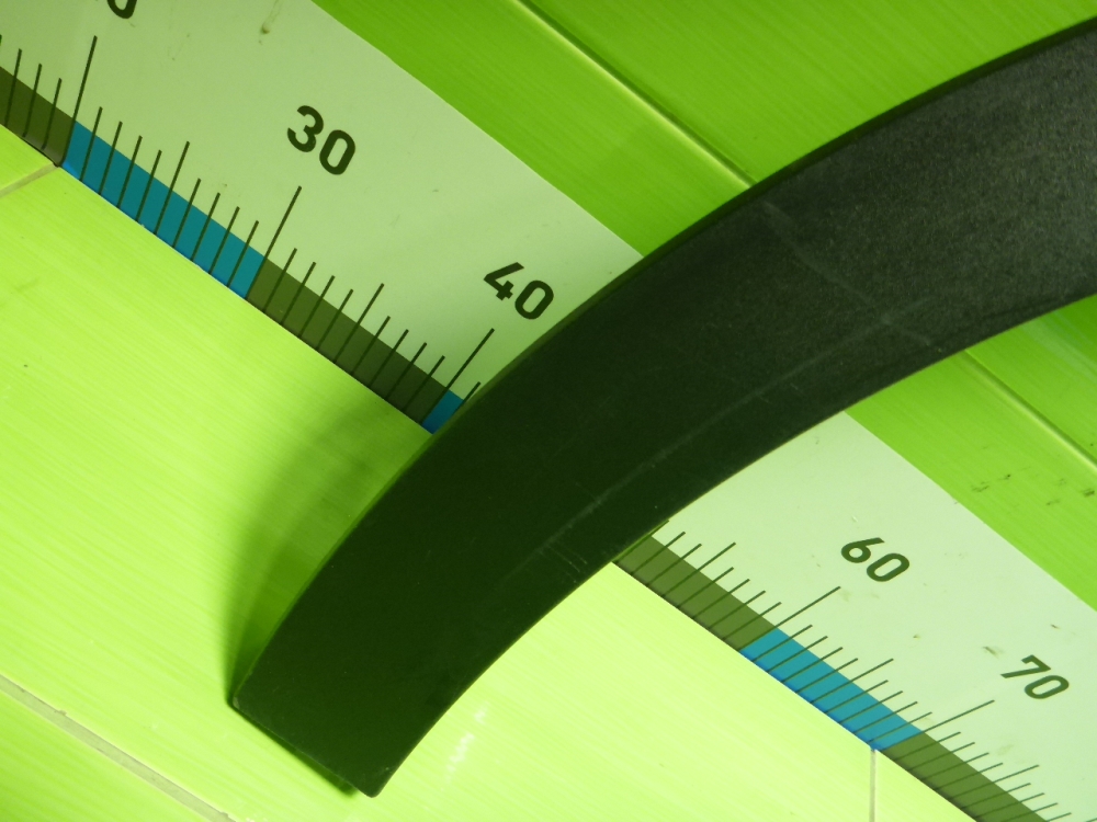 Накладка переднего крыла левого