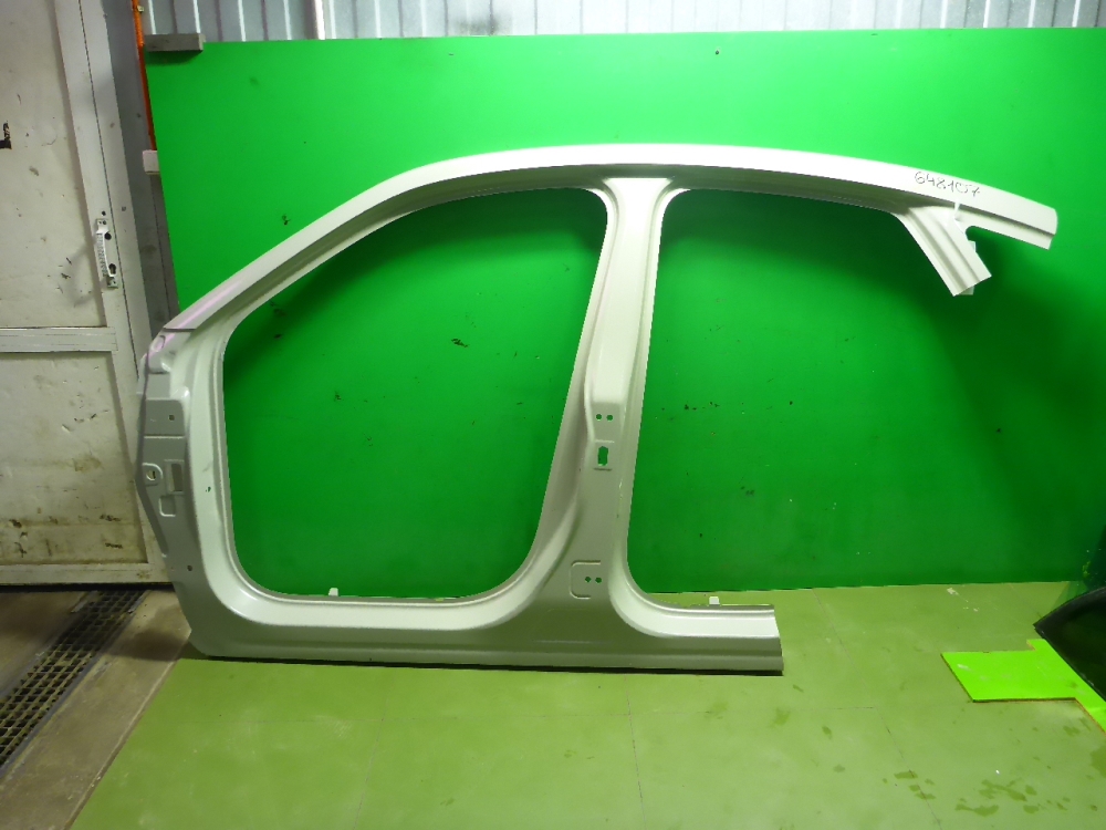 Кузовной элемент