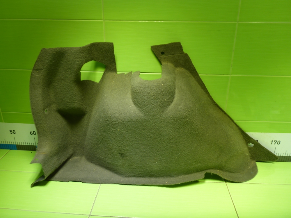 Обшивка багажника