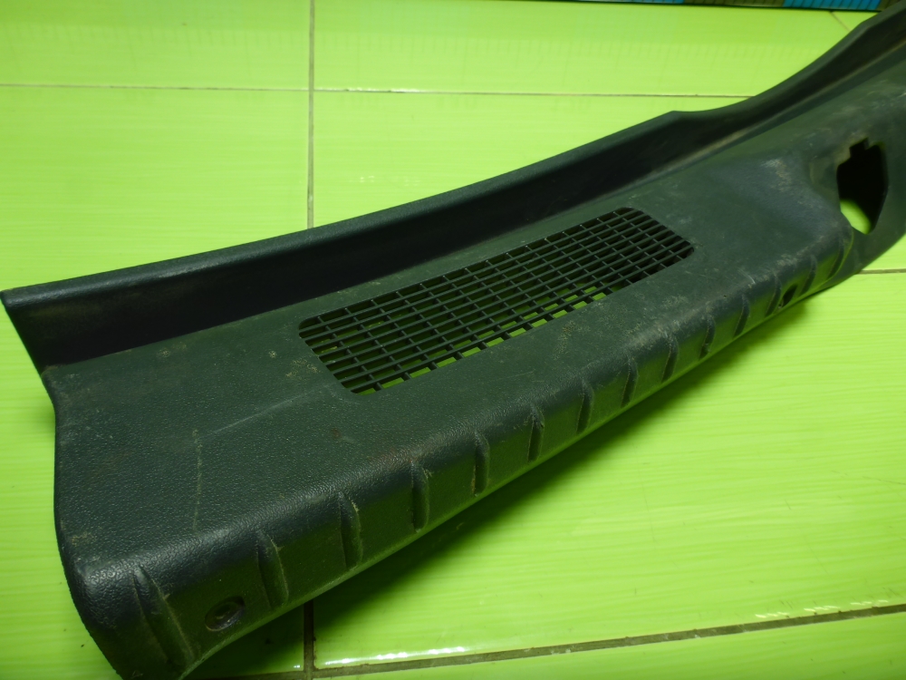 Обшивка багажника