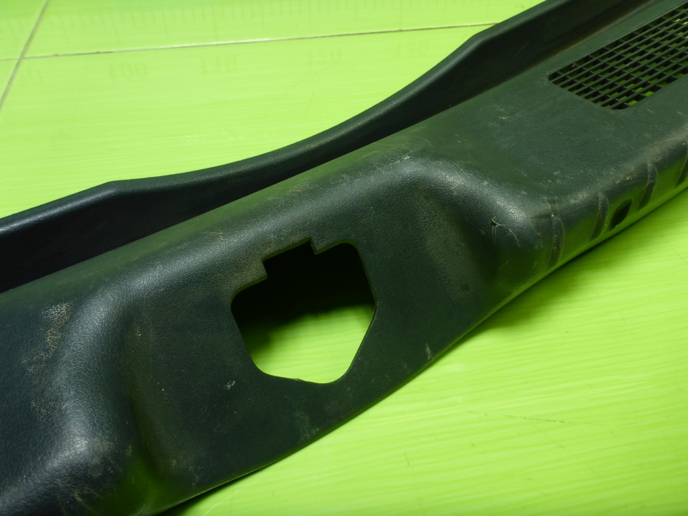 Обшивка багажника