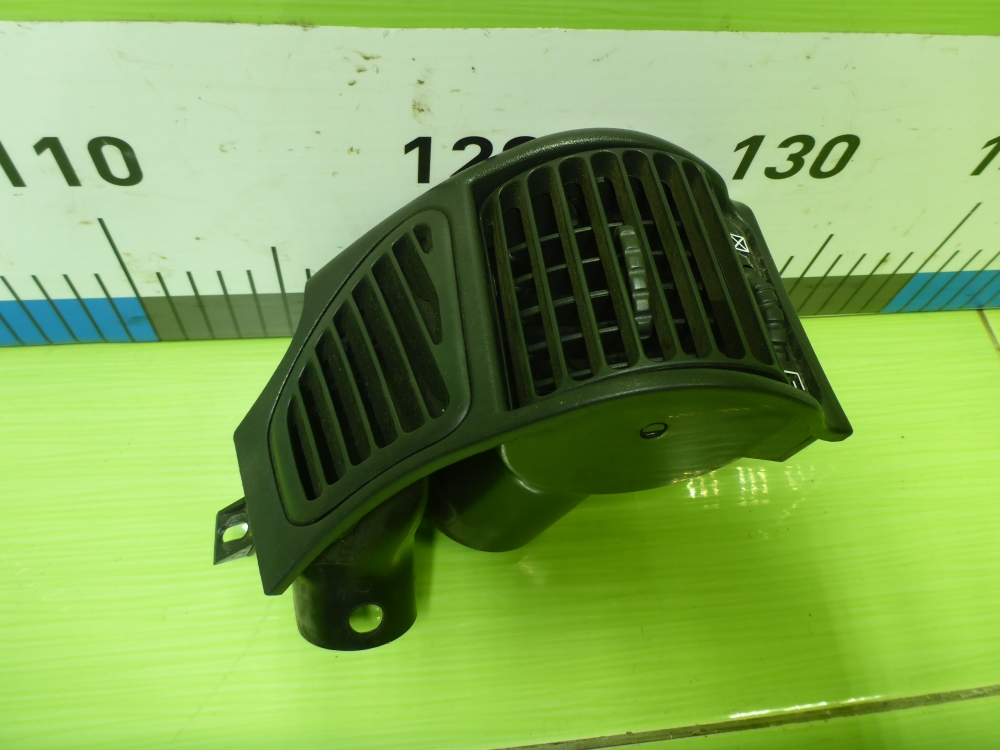 Дефлектор воздушный