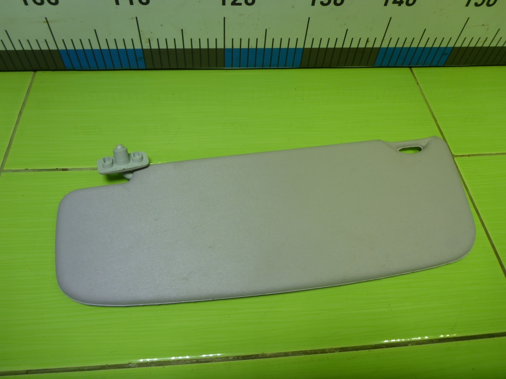 Козырек солнцезащитный