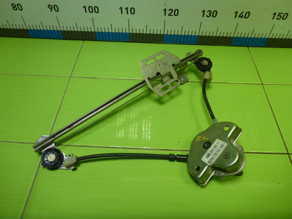 Стеклоподъемник механ. задний левый