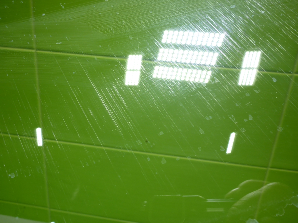 Стекло двери передней правой