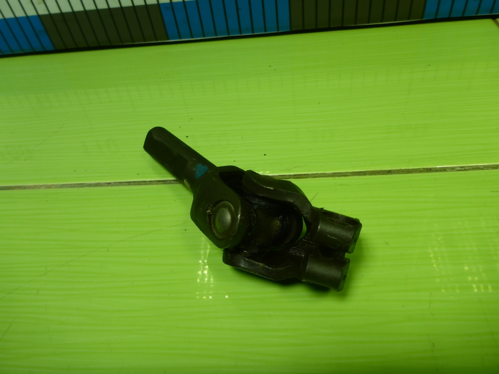 Кардан рулевой