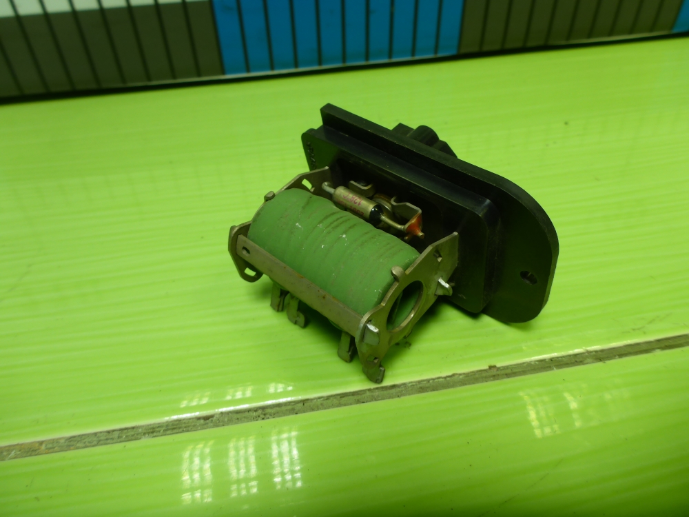 Резистор отопителя