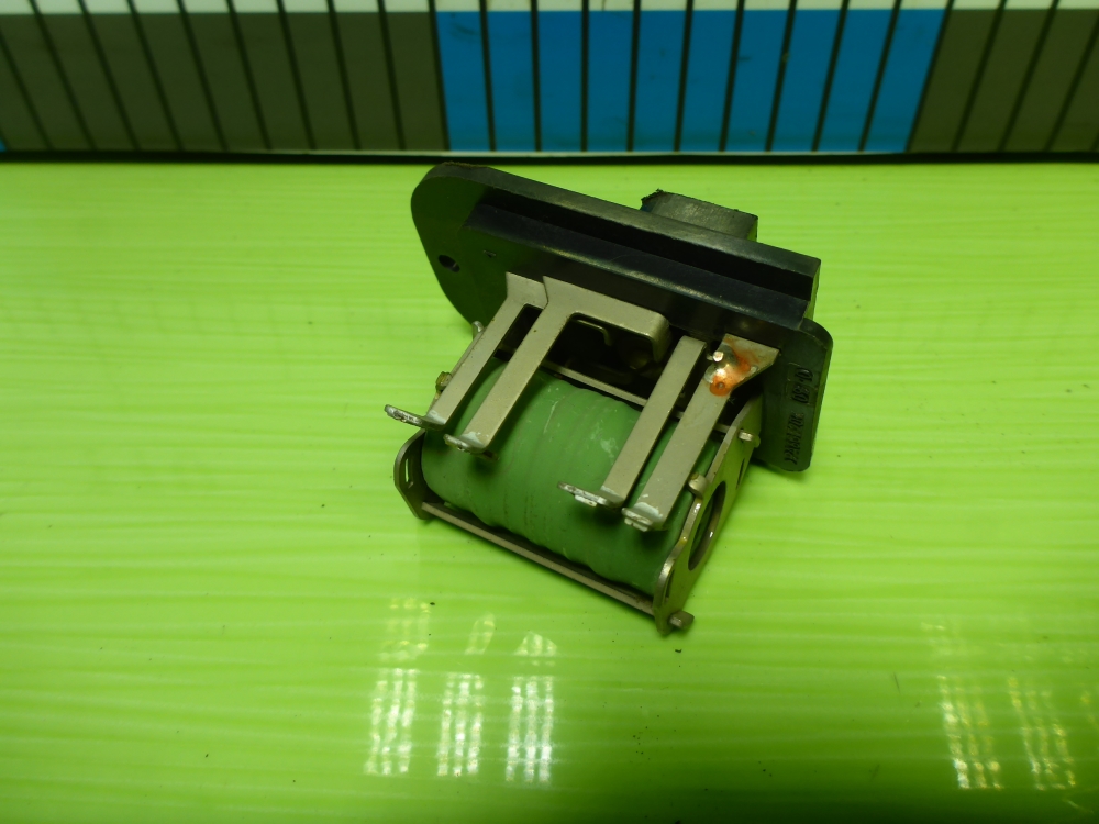 Резистор отопителя