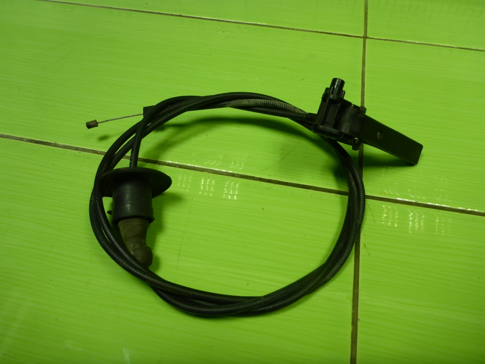 Ручка открывания капота