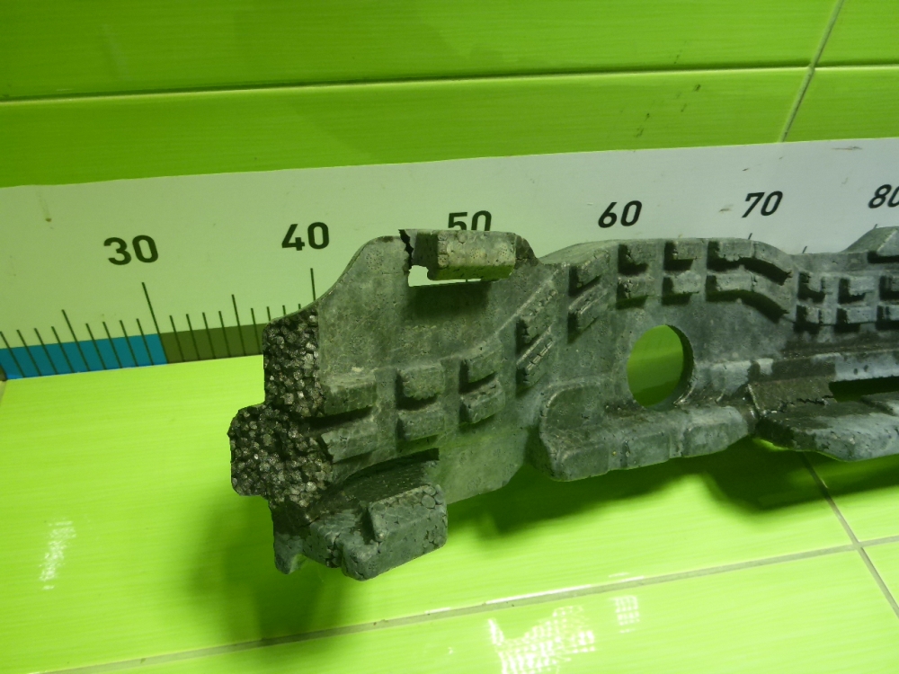 Наполнитель переднего бампера