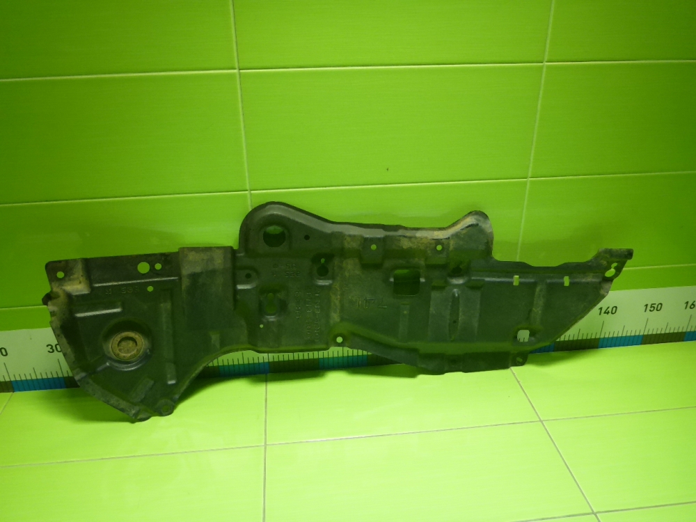 Пыльник двигателя