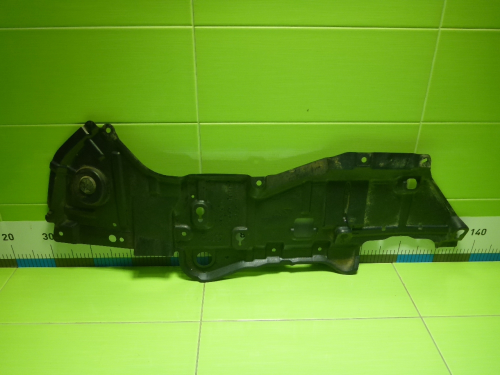 Пыльник двигателя