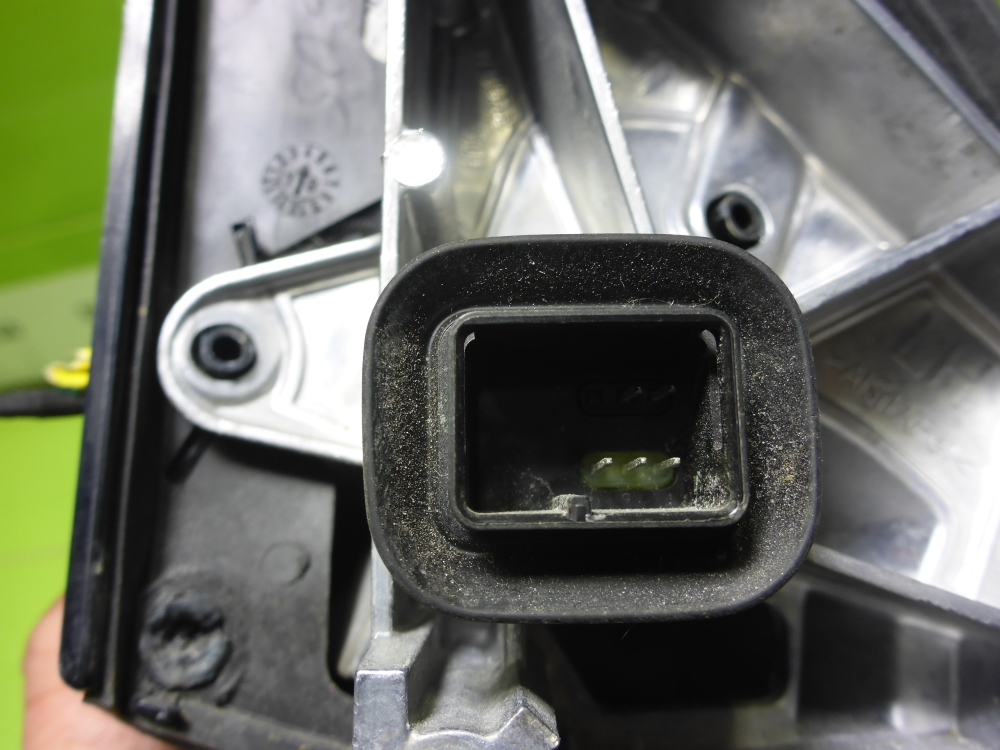 Зеркало левое электрическое