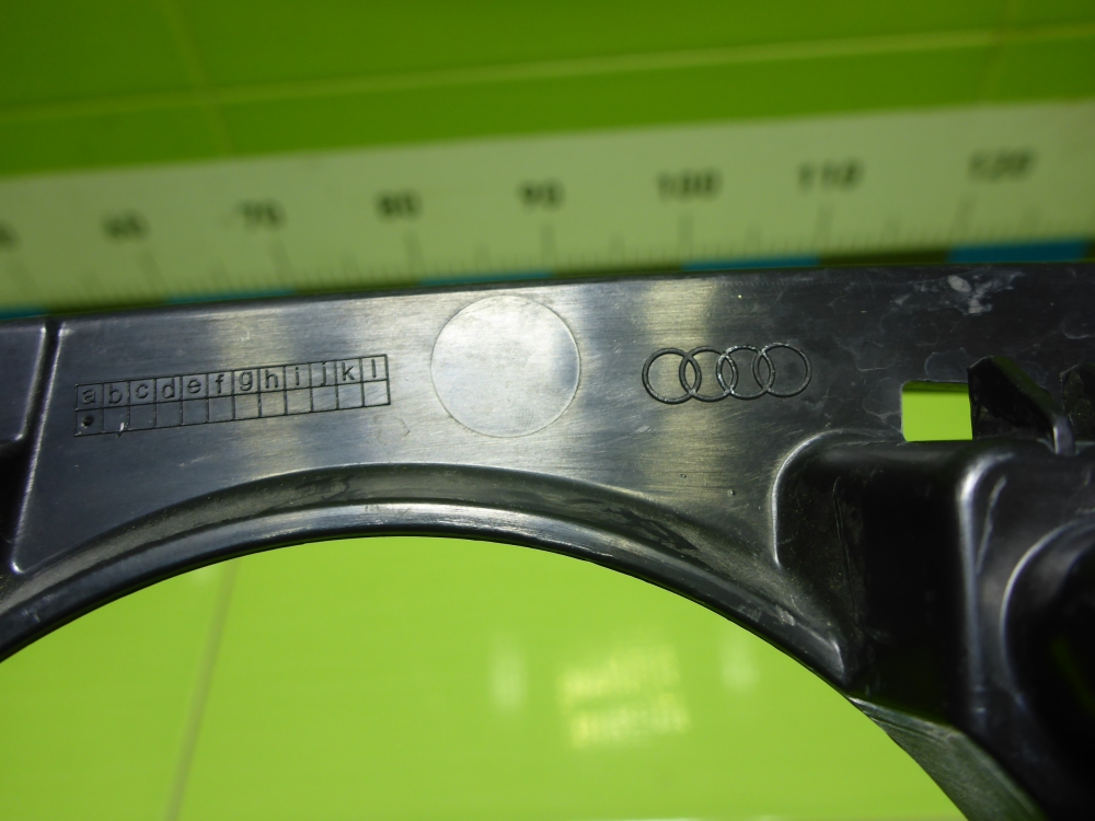 Корпус зеркала правого