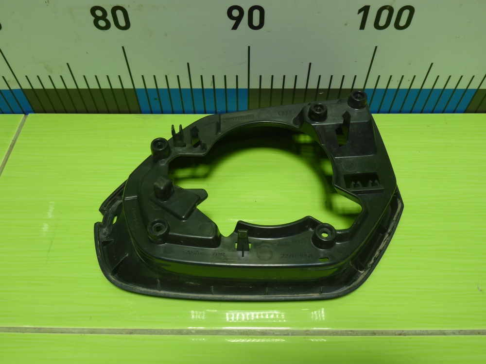 Корпус зеркала правого