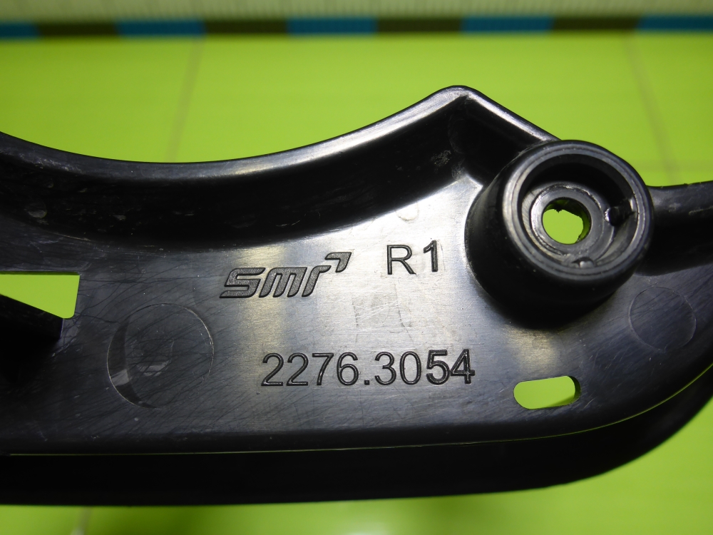 Корпус зеркала правого