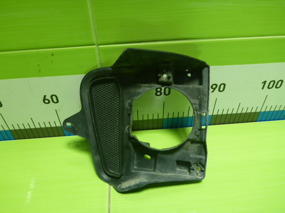 Кронштейн фары противотуманной левой