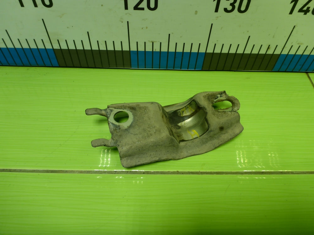 Кронштейн (сопут. товар)