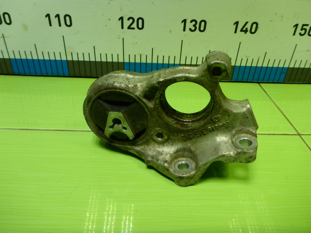 Кронштейн (сопут. товар)