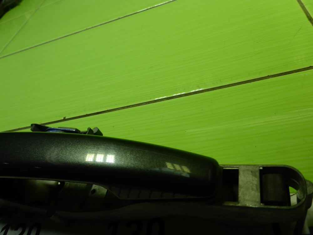 Ручка двери передней наружная правая