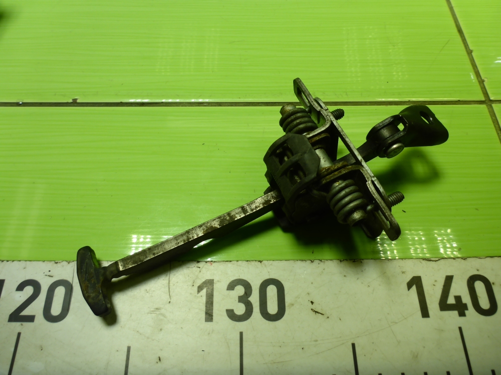 Ограничитель двери