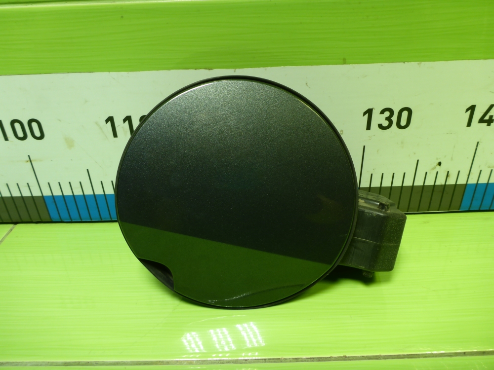 Лючок бензобака