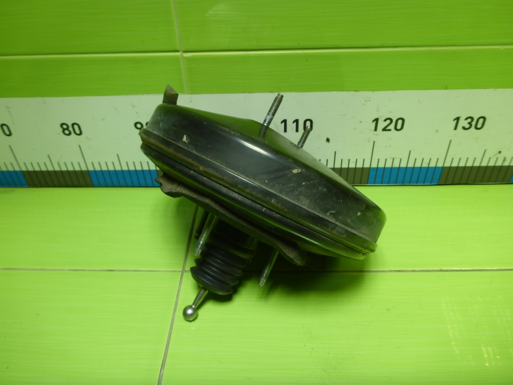 Усилитель тормозов вакуумный