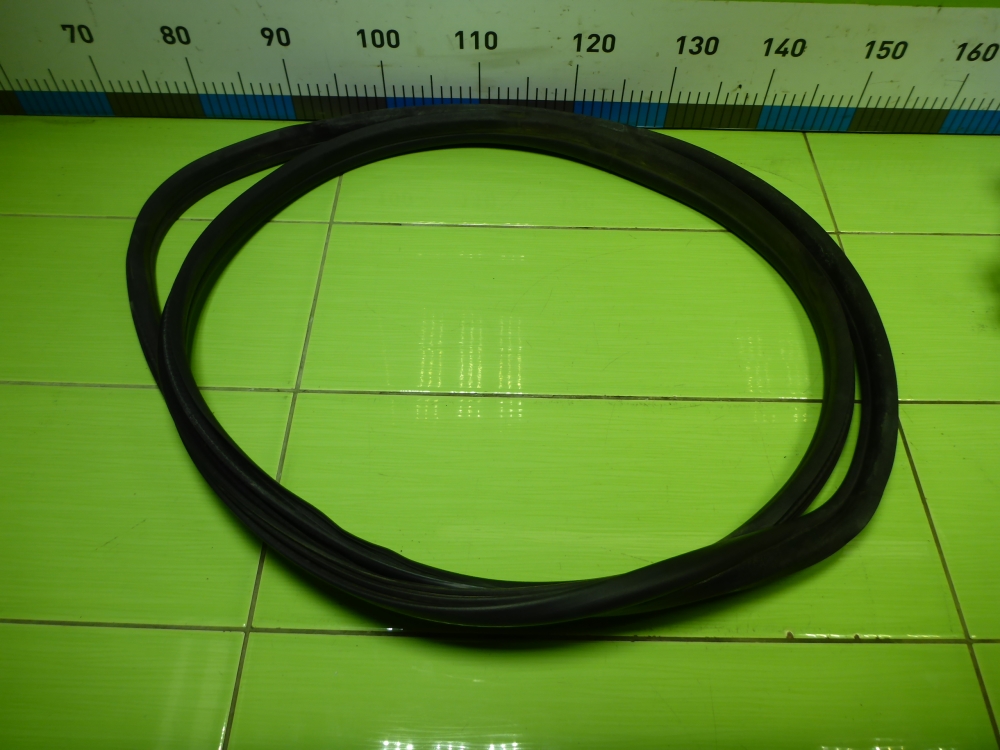 Уплотнитель двери