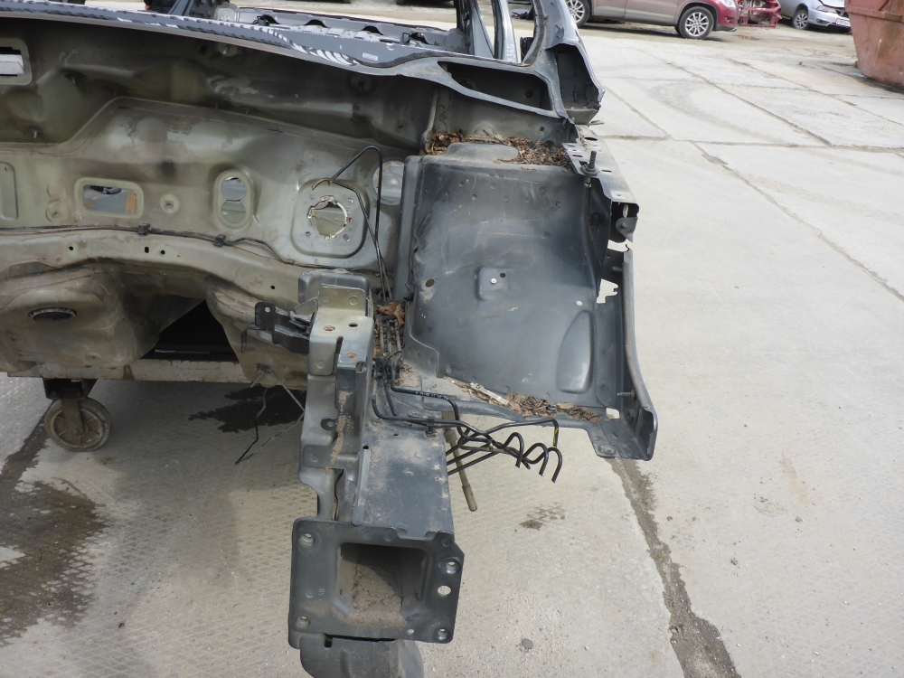 Лонжерон передний левый