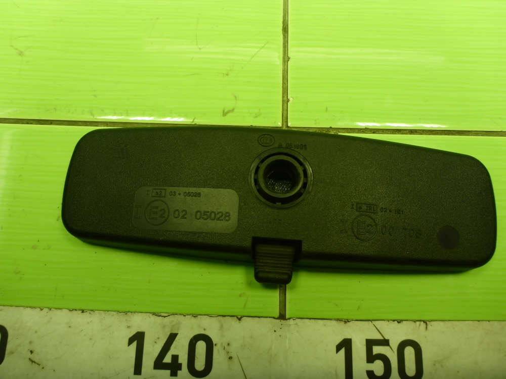 Зеркало заднего вида