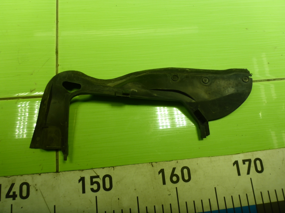 Молдинг лобового стекла