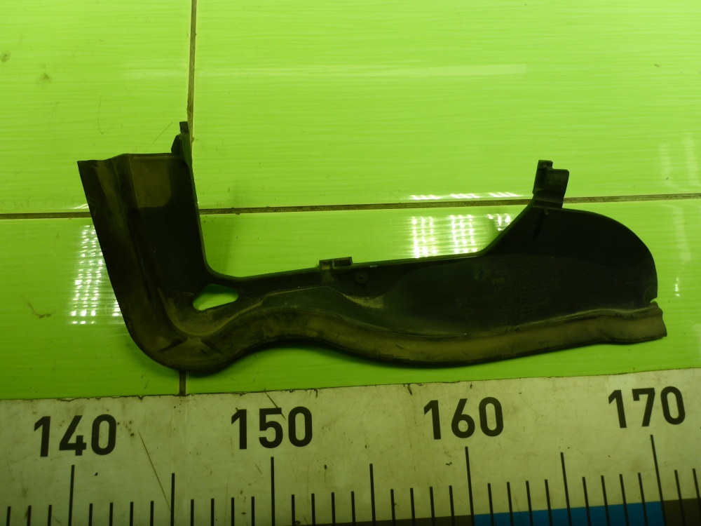 Молдинг лобового стекла