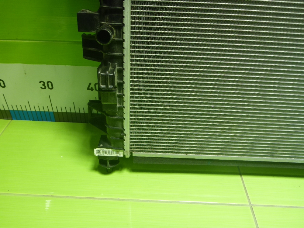 Радиатор охлаждения двигателя основной