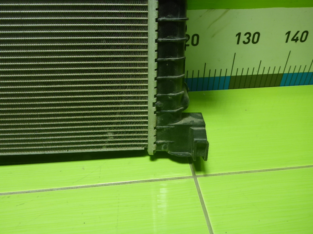 Радиатор охлаждения двигателя основной