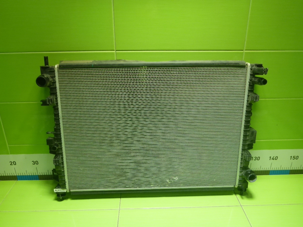 Радиатор охлаждения двигателя основной
