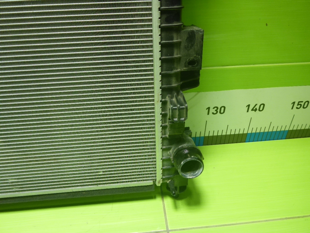 Радиатор охлаждения двигателя основной
