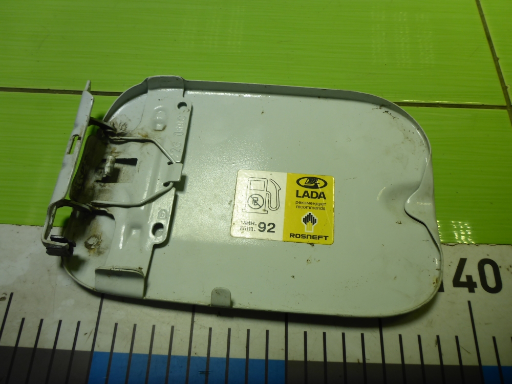 Лючок бензобака