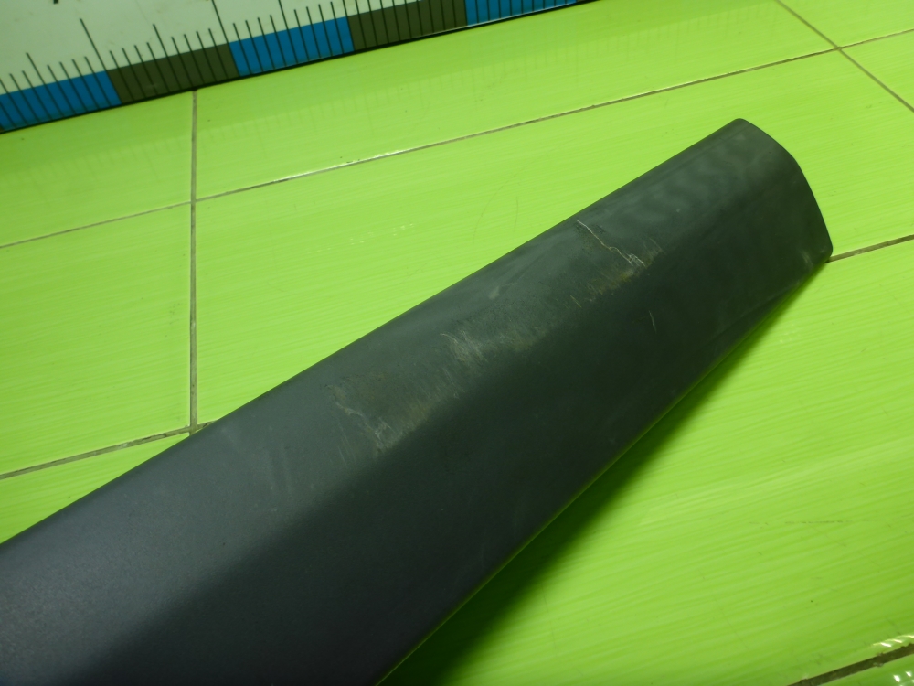 Накладка двери передней левой