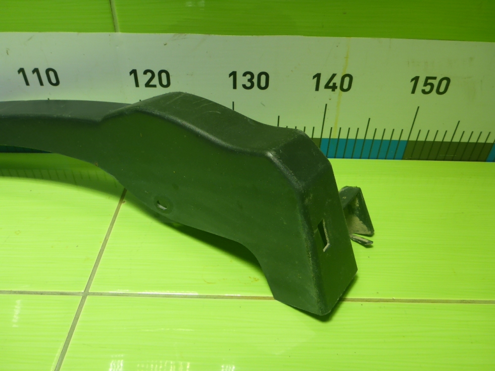 Накладка заднего крыла правого